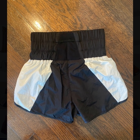 FP movement the way home shorts- size XS never worn!!! NWOT - Picture 2 of 3